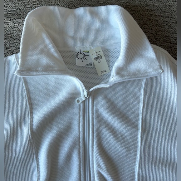 Aerie White Quarter-Zip Sweatshirt - Picture 3 of 4
